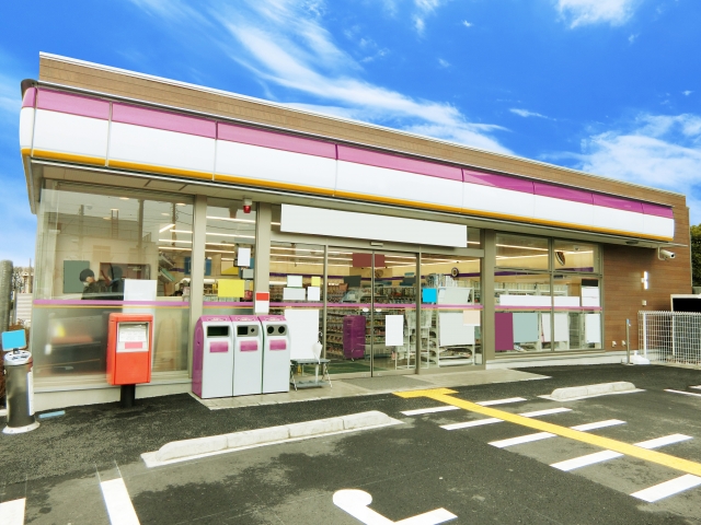 土地活用でコンビニ経営を検討の方必見!メリット・デメリットを解説